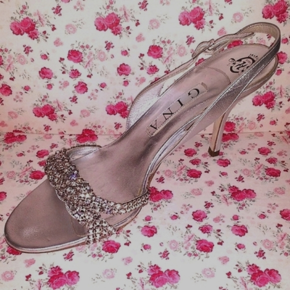 *Gina silver leather rhinestone sandal 7.5 US